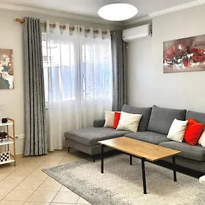 Quiet & Spacious Center - 4 Min Walk , Tirana Albanie